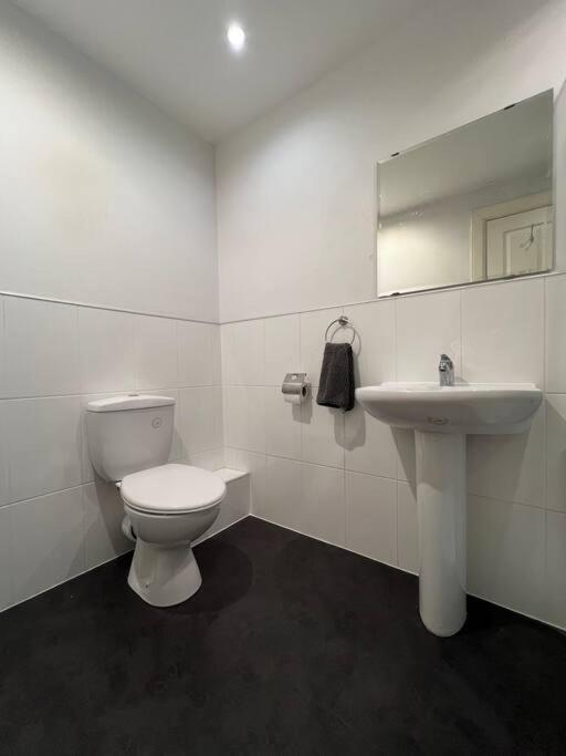 Modern Apartment In Dundee City Centre Eksteriør bilde