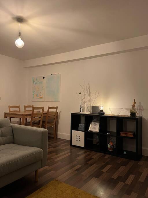 Modern Apartment In Dundee City Centre Eksteriør bilde